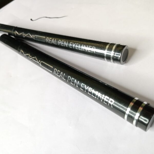 MAC eyeliner 2 piece
