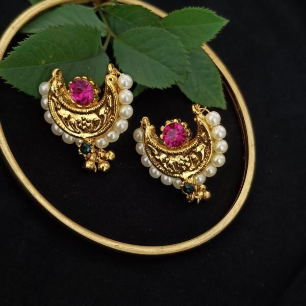 chandrakor moti earing